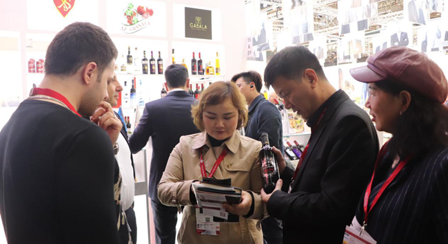 藍(lán)菲考察團歐洲行